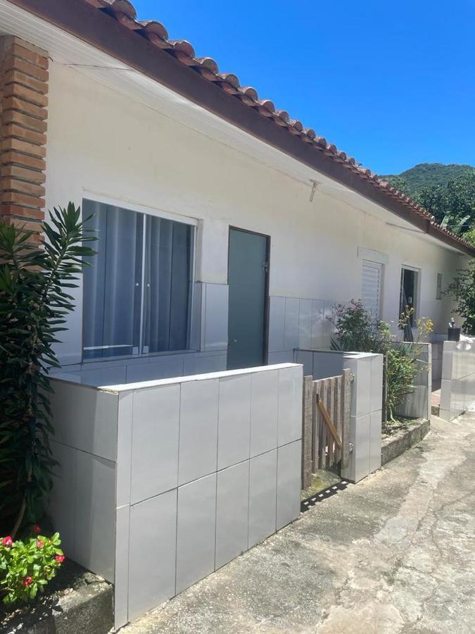 Suites Lesther Ubatuba Kültér fotó